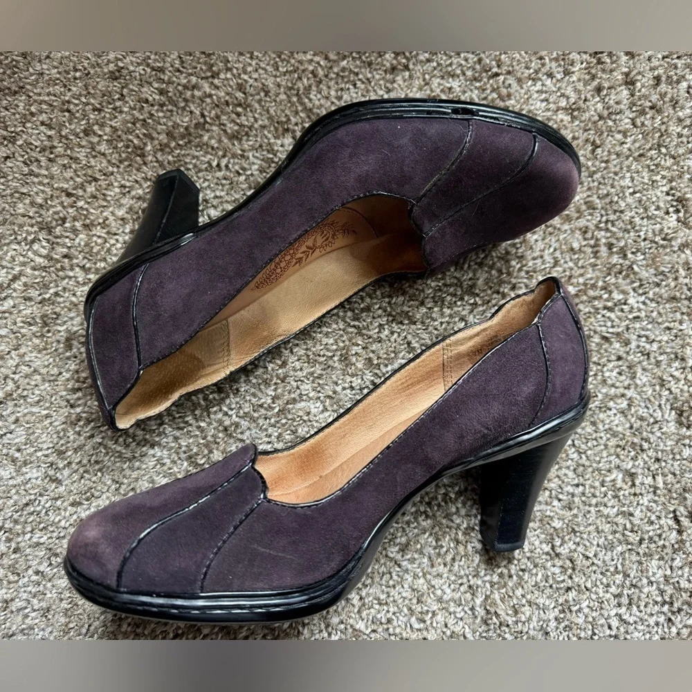 Sofft Brand Round Toe Pump Black Suede Leather